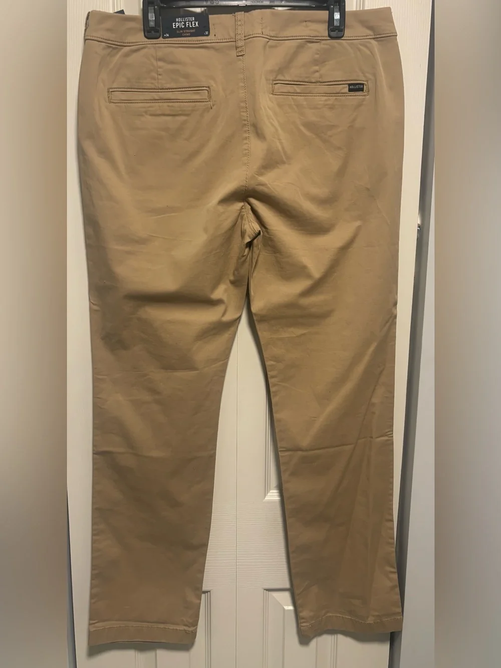 NWT Hollister Men’s Epic Flex Slim Straight Chinos